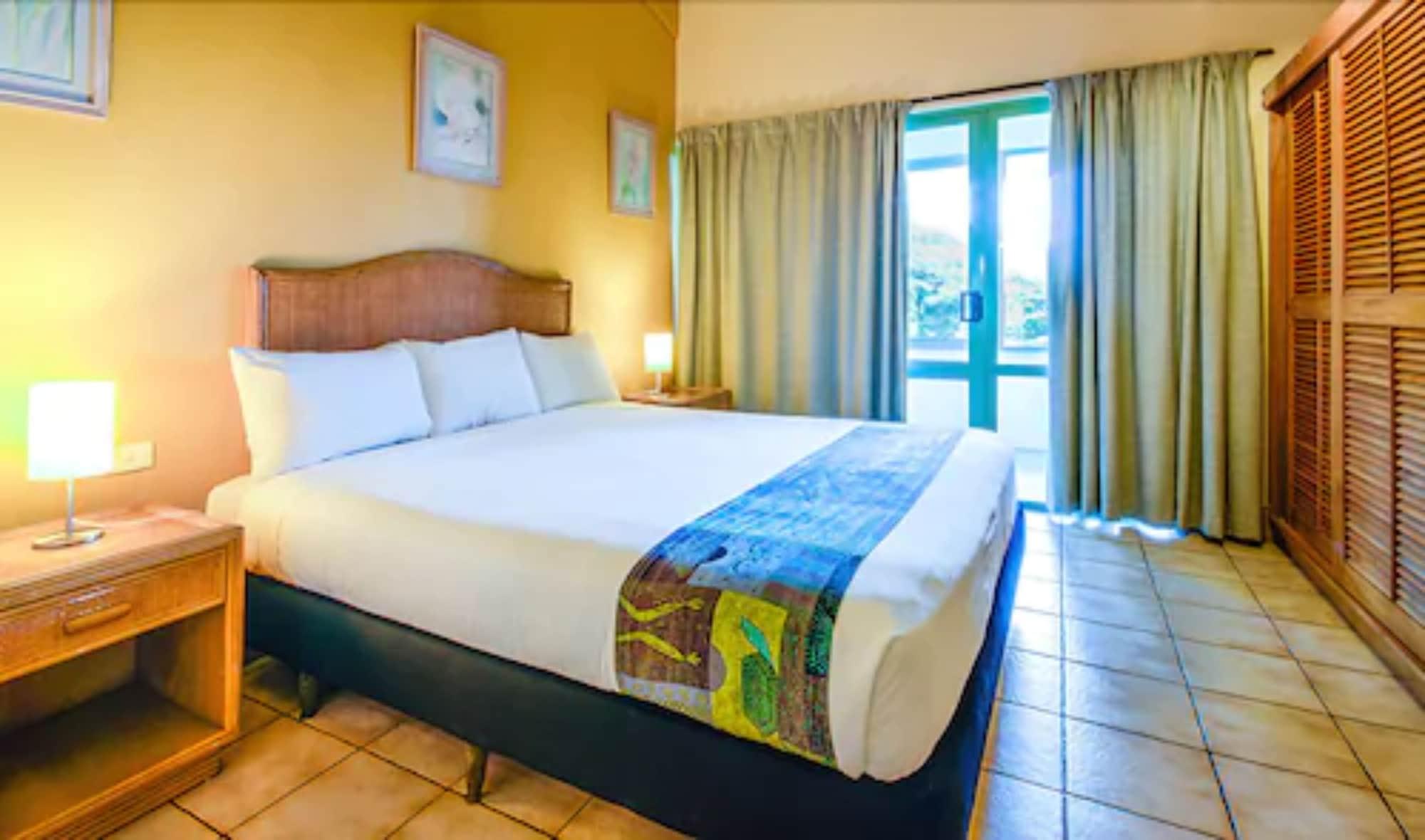Tanoa Apartments Nadi Extérieur photo